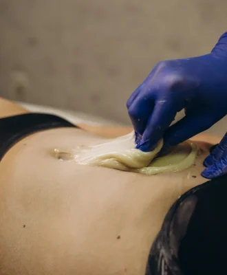 a-beautician-makes-a-sugar-paste-depilation-of-a-w-2026-01-08-23-47-53-utc